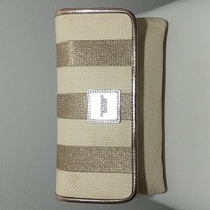 NWT | Victoria's Secret Straw Pouch